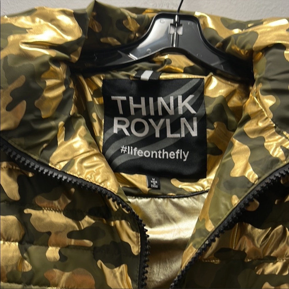 Think Rolyn Camo Metallic Puffer Vest. Brand New - Gem